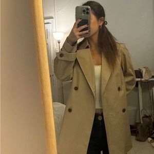 Women’s Tan Trench Coat with Optional Belt Included